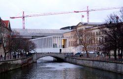 museumsinsel-mit-james-simon-galerie_44682234610_o